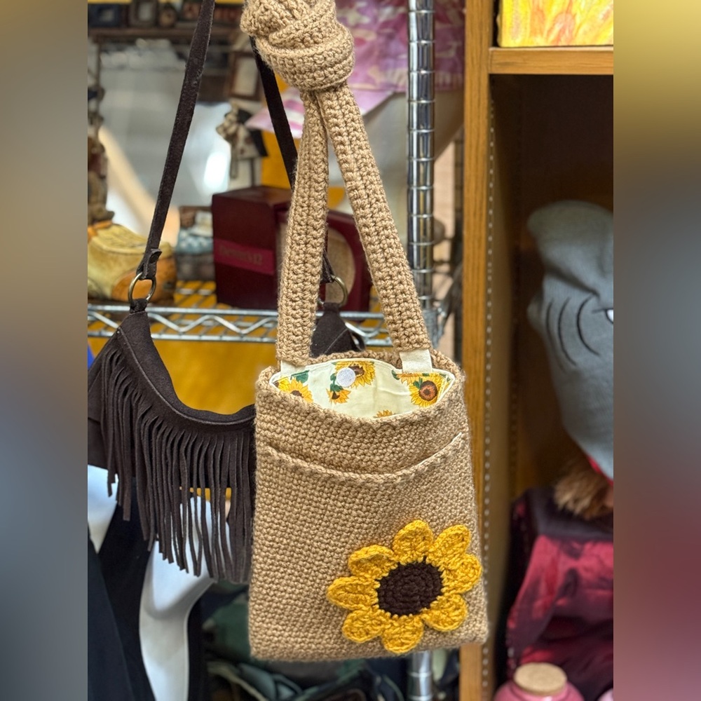 Handcrafted Tan Crochet Crossbody Bag with Sunflower Design